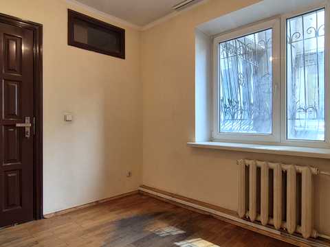 коммерческая по адресу Георгія Тороповського ул. (Івана Дубового), 37