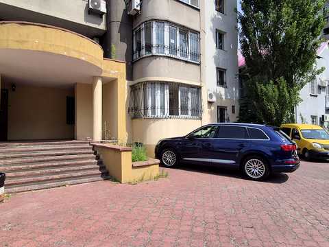 коммерческая по адресу Георгія Тороповського ул. (Івана Дубового), 37