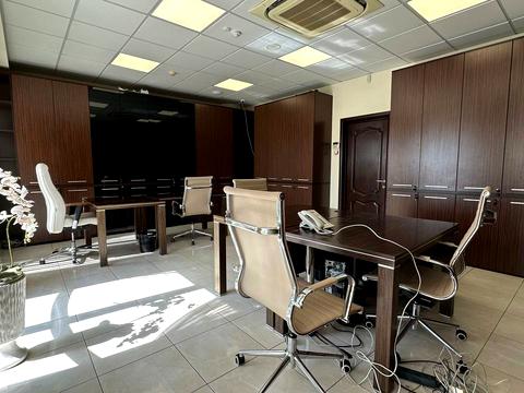 комерційна за адресою Саксаганського вул., 120