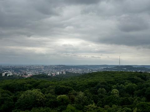 комерційна за адресою Пасічна вул., 84а, к.1