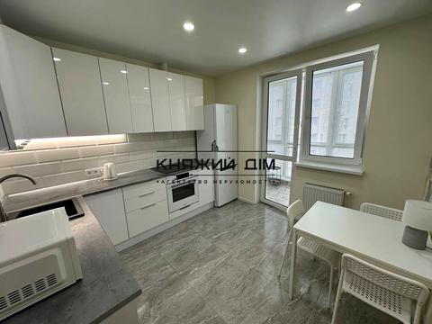 квартира за адресою Ревуцького вул., 40-В