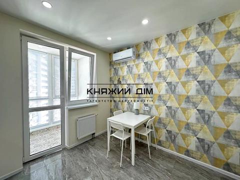 квартира за адресою Ревуцького вул., 40-В