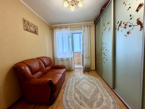 квартира за адресою Азербайджанська вул. (Бакинських Комісарів), 16/1