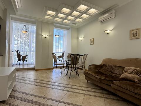 квартира за адресою Івана Франка вул., 22/24