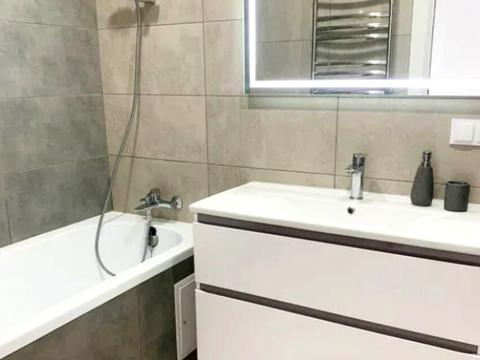 квартира за адресою Володимира Брожка вул. (Кіровоградська), (Будинок 4)
