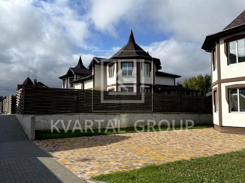 будинок за адресою с. Михайлівка-Рубежівка, абрикосова, 1