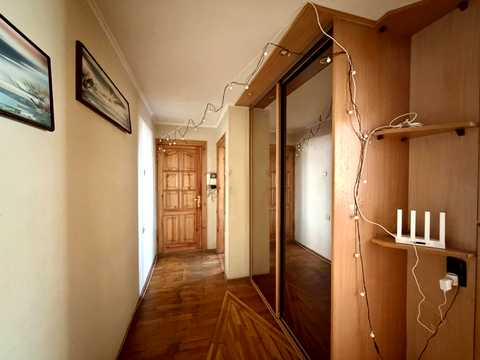 квартира по адресу Леся Курбаса просп., 1-Б