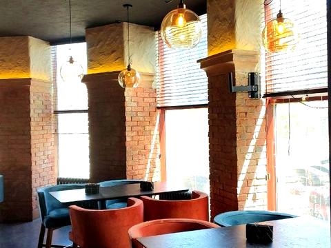 коммерческая по адресу Греческая ул., 1