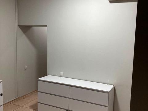 комерційна за адресою Базарна вул., 49