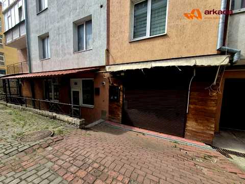 комерційна за адресою Євгена Коновальця вул., 138-А