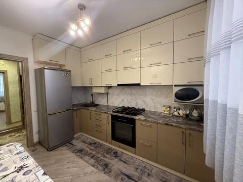 квартира за адресою Пилипа Орлика вул., 1