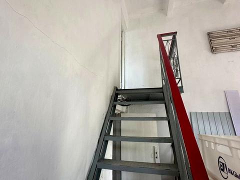 комерційна за адресою Заводська вул., 9