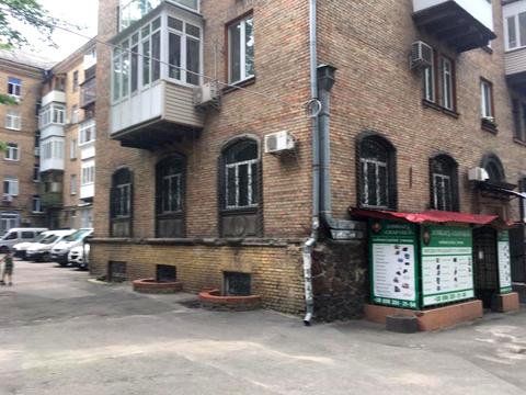 комерційна за адресою Васильківська вул., 15/14