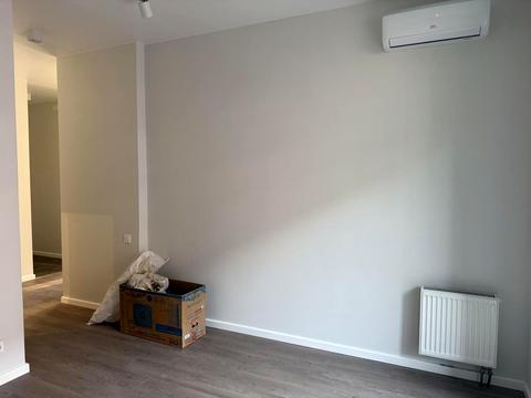 комерційна за адресою Дегтярна вул., 22-А