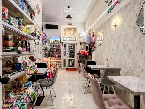 комерційна за адресою Пасічна вул., 38а