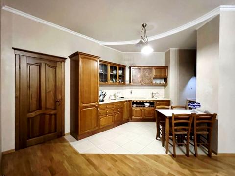 квартира за адресою Євгена Коновальця вул. (Щорса), 44-А