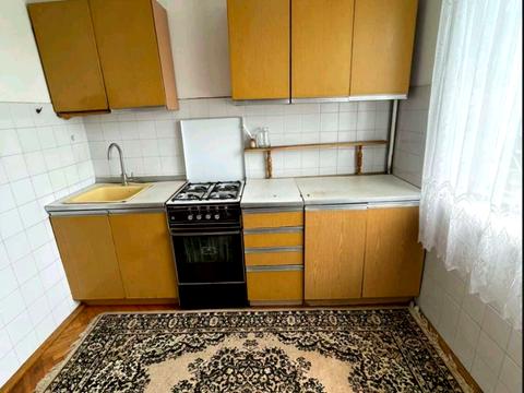 квартира за адресою Гната Хоткевича вул., 12