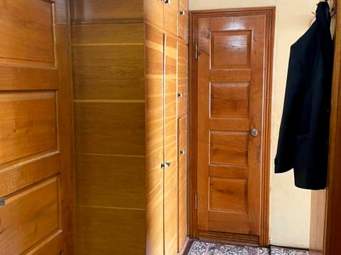 квартира за адресою Гната Хоткевича вул., 12