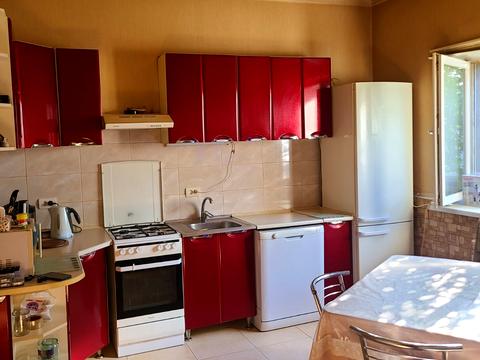 будинок за адресою Учительська