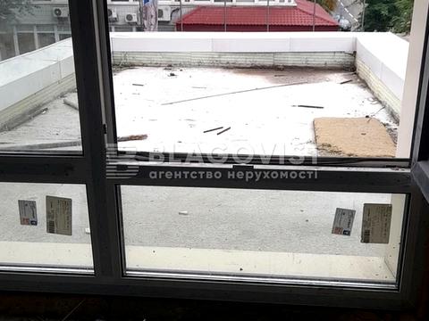 комерційна за адресою Золотоустівська вул., 25