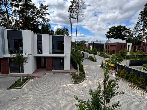 дом по адресу 9-я Линия ул., 23