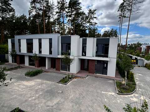 дом по адресу 9-я Линия ул., 23