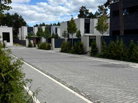 дом по адресу 9-я Линия ул., 23