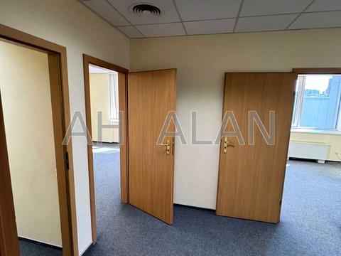 комерційна за адресою Дегтярівська вул., 62