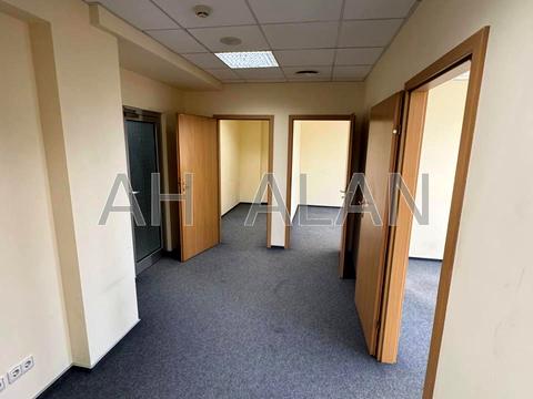 комерційна за адресою Дегтярівська вул., 62