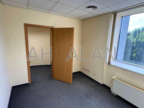комерційна за адресою Дегтярівська вул., 62
