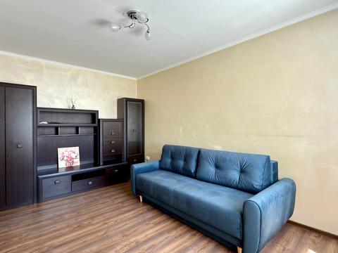 квартира за адресою Володимира Івасюка вул., (Будинок)