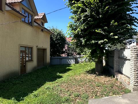 будинок за адресою Хмельницького, 4