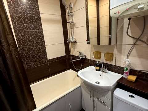 квартира за адресою Тракторобудівників просп., 63