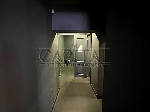 комерційна за адресою Саксаганського вул., 84-86