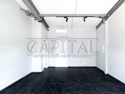 коммерческая по адресу Миколы Бажана просп., 5