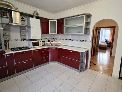 квартира за адресою Володимира Вернадського вул., 6