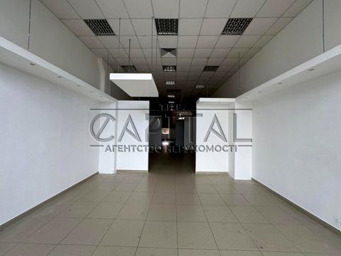 комерційна за адресою Степана Бандери просп. (Московський), 8