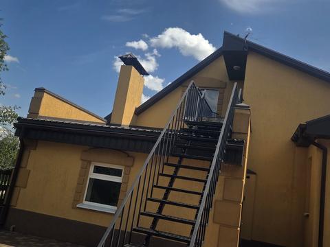 дом по адресу Центральна