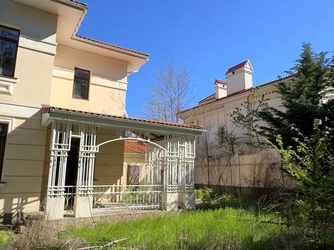 будинок за адресою Дмитра Донцова вул. (Фурманова), 5