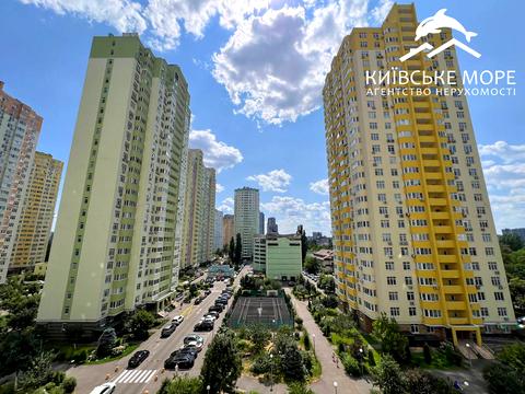 квартира за адресою Воскресенська вул., 18