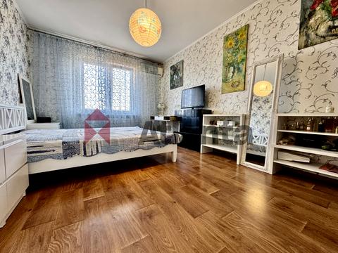 квартира за адресою Науки просп., 60-А