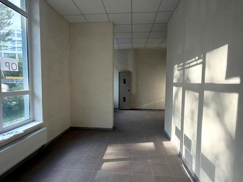 комерційна за адресою Валер'яна Підмогильного вул., 5