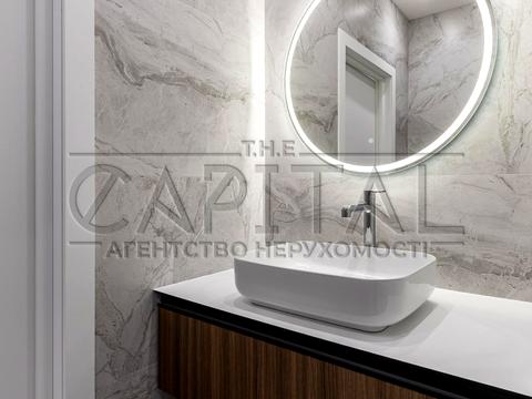 комерційна за адресою Золотоустівська вул., 25