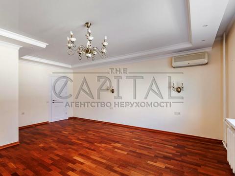 комерційна за адресою Олександра Кониського вул., 52-58