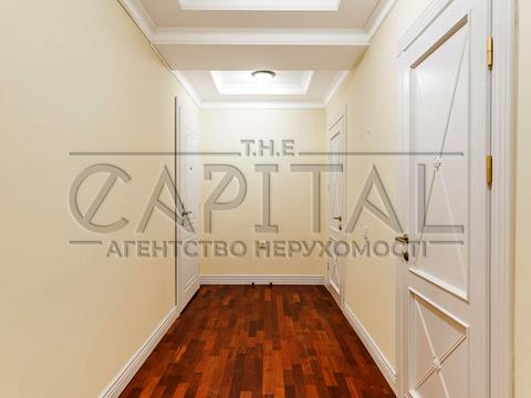 комерційна за адресою Олександра Кониського вул., 52-58