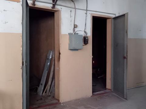 комерційна за адресою Академіка Белелюбського вул., 54