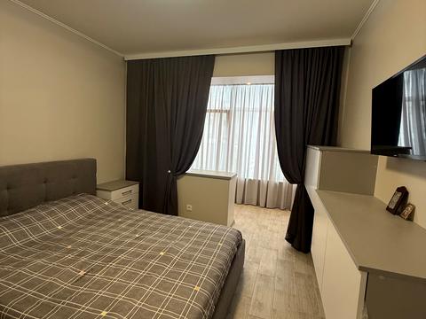 квартира по адресу Митрополита Шептицького ул., 1-Б