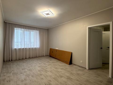 квартира по адресу Митрополита Шептицького ул., 1-Б