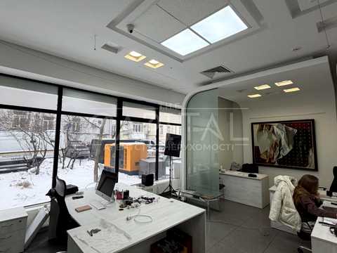 комерційна за адресою Київ, Князів Острозьких вул. (Московська), 23