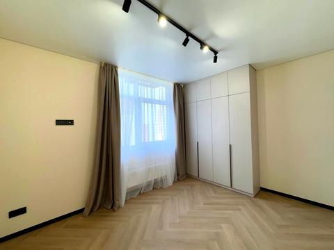 квартира по адресу Олександра Олеся ул., 3